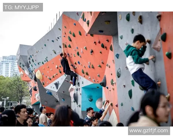 上海滑板队在攀岩联赛中的团队协作表现分析与点评